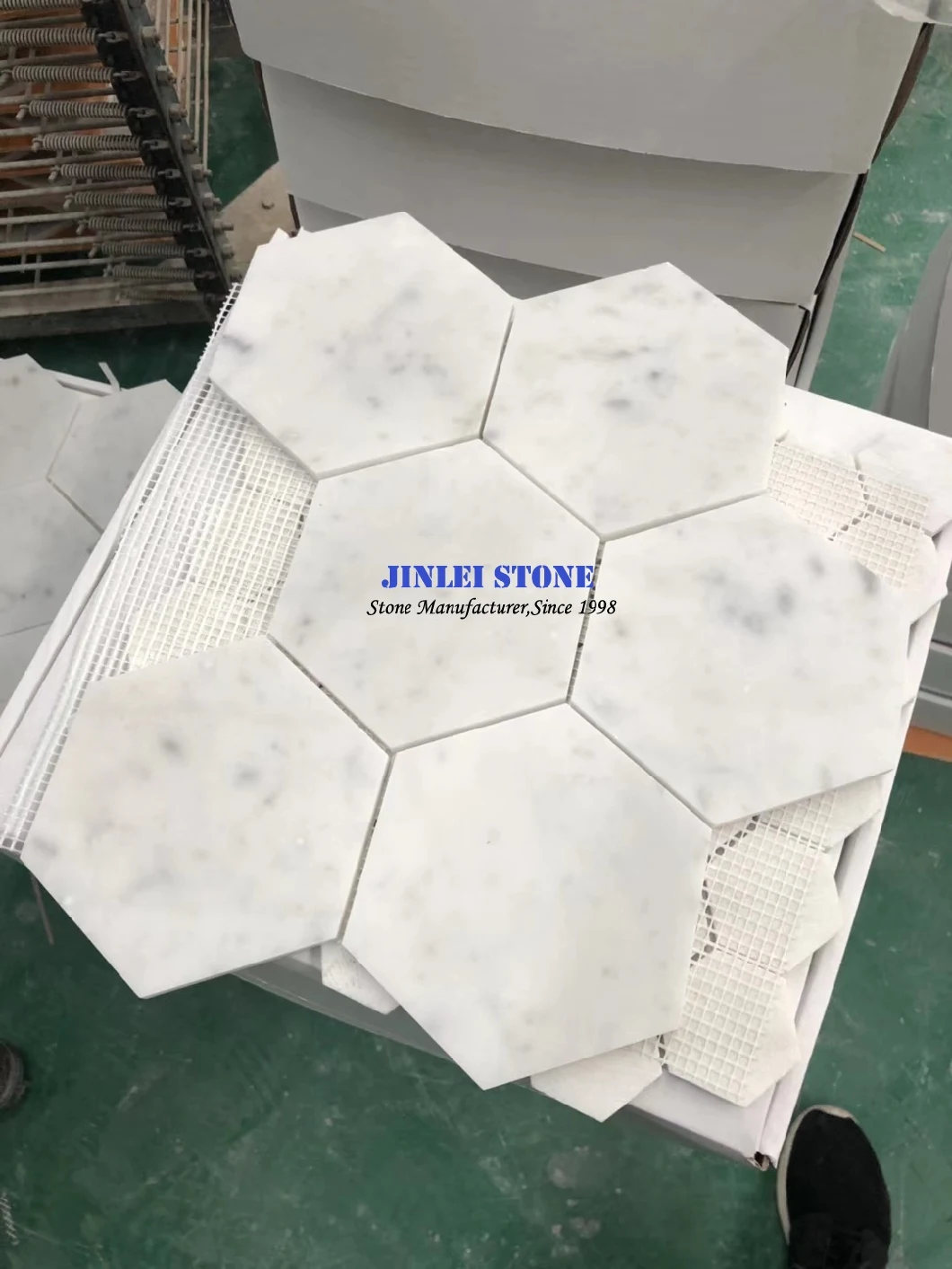 Cheap Mosaic for Kitchen Bathroom and Wall Tile and Hexagon Tile with Material of White Carrara Marble