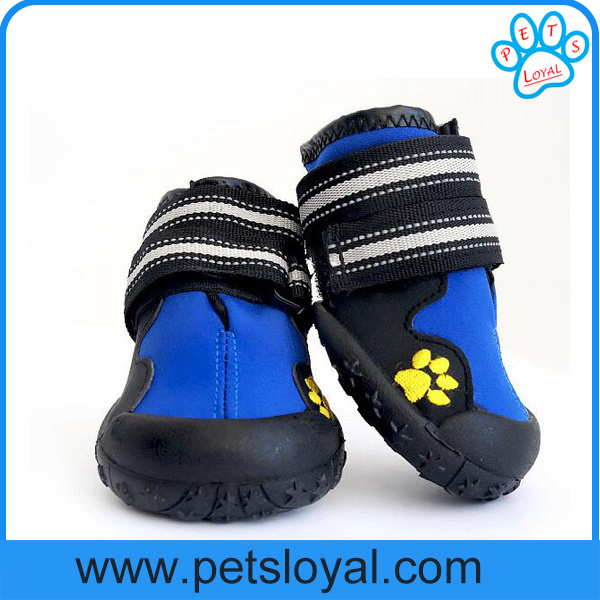 Factory Wholesale Medium and Large Luxury Pet Dog Shoes Supply