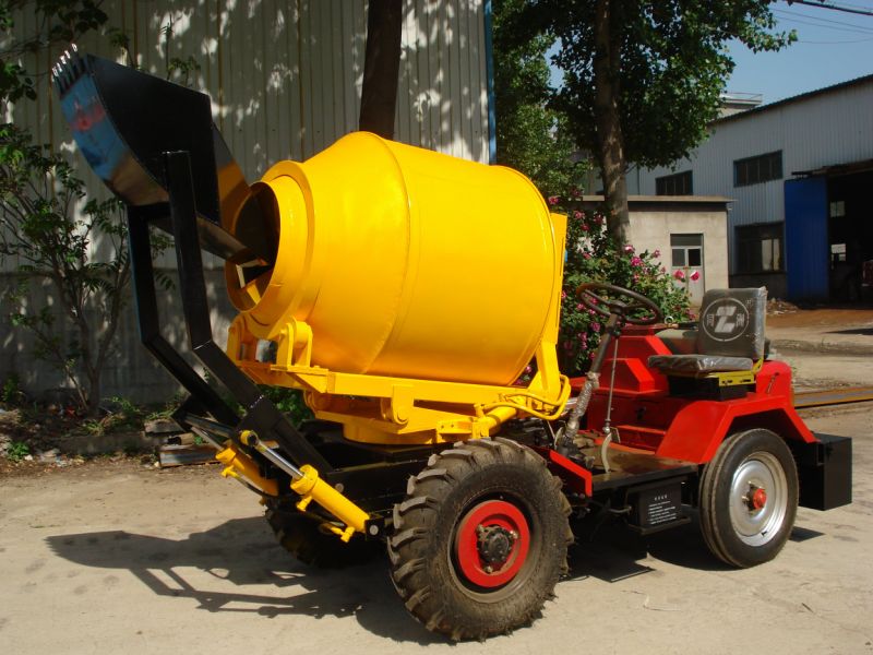 Gt80 Self Loading Mobile Concrete Mixer Concrete Mixer Pump/Concrete Mixer with Pump