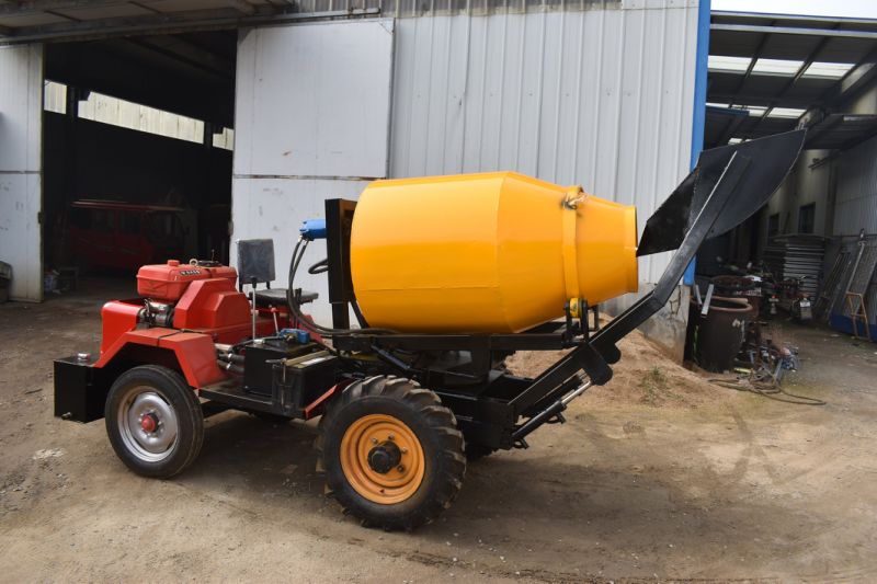 Gt80 Self Loading Mobile Concrete Mixer Concrete Mixer Pump/Concrete Mixer with Pump