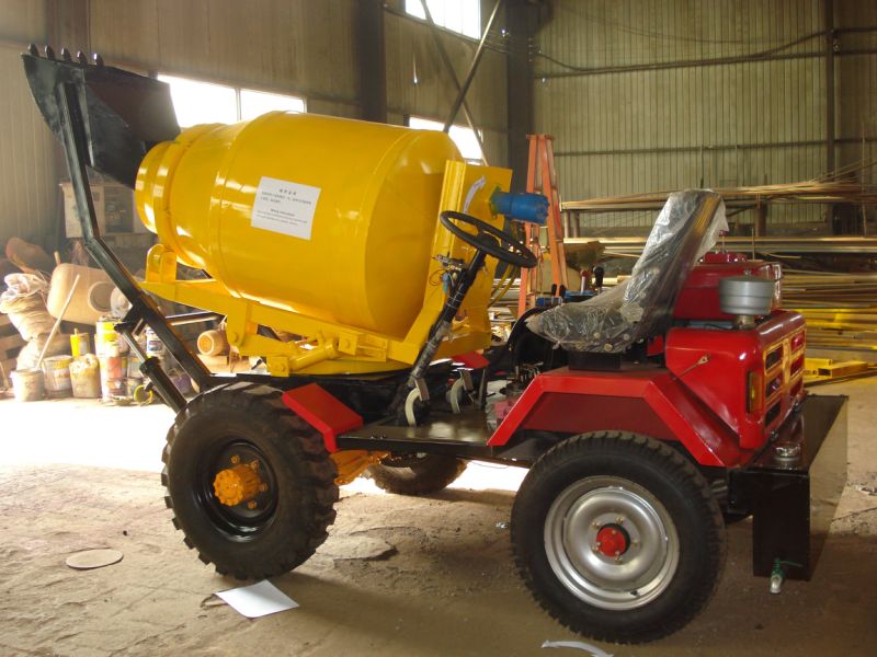 Gt80 Self Loading Mobile Concrete Mixer Concrete Mixer Pump/Concrete Mixer with Pump