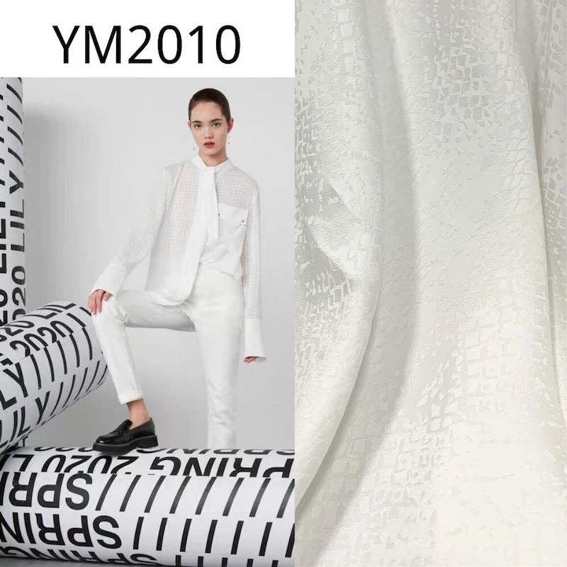 Py2029 Viscose Rayon Fabric Jacquard Woven Design 128GSM White Black Silk Like for Dress Blouse