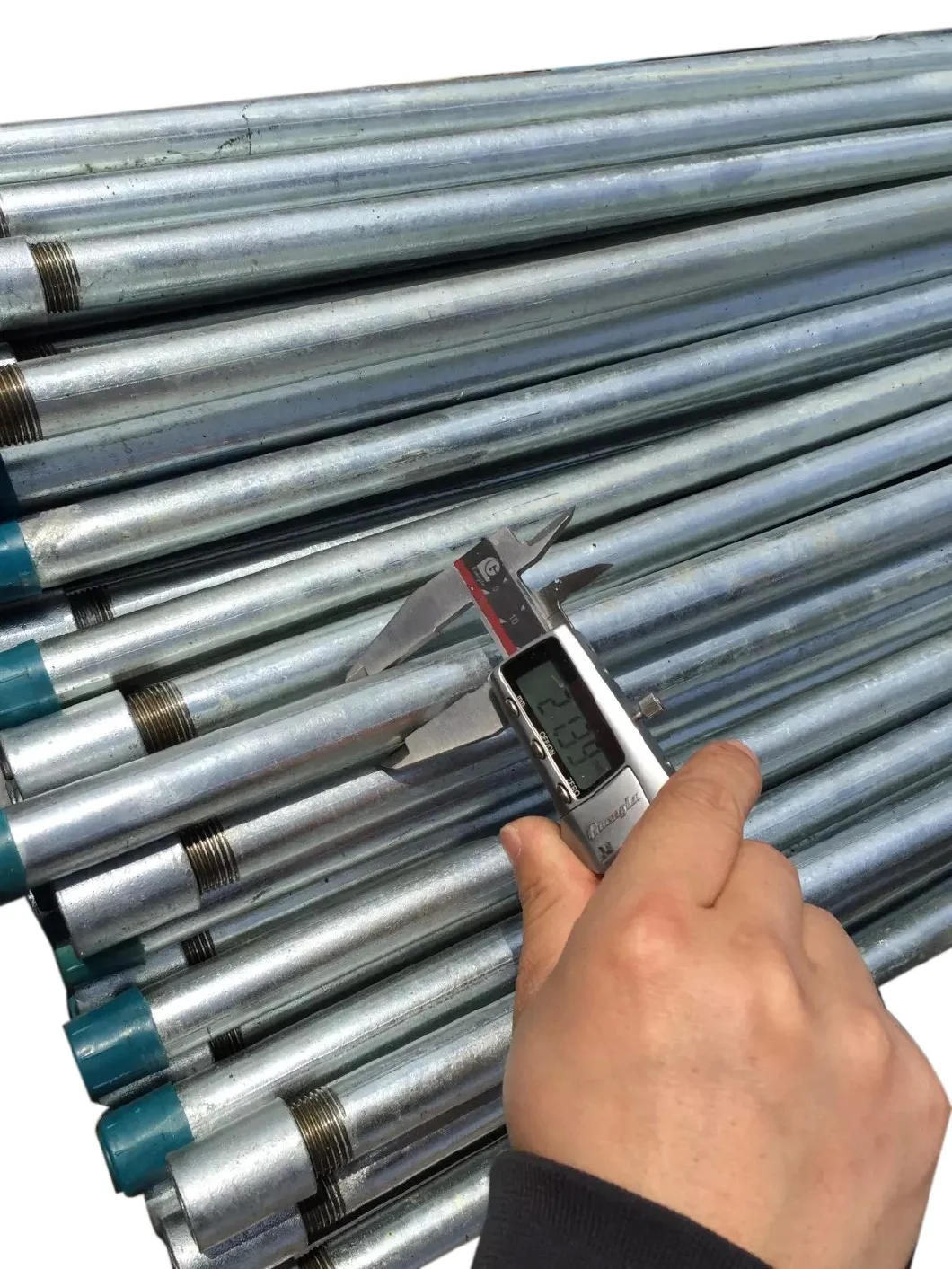 Hot DIP Galvanized Round Steel Pipe / Gi Pipe Pre Galvanized Steel Pipe Galvanized Tube
