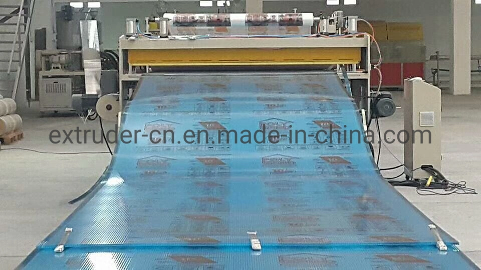 High Quality PC Multiwall Hollow Sheet / Lexan Sheet Extrusion Line