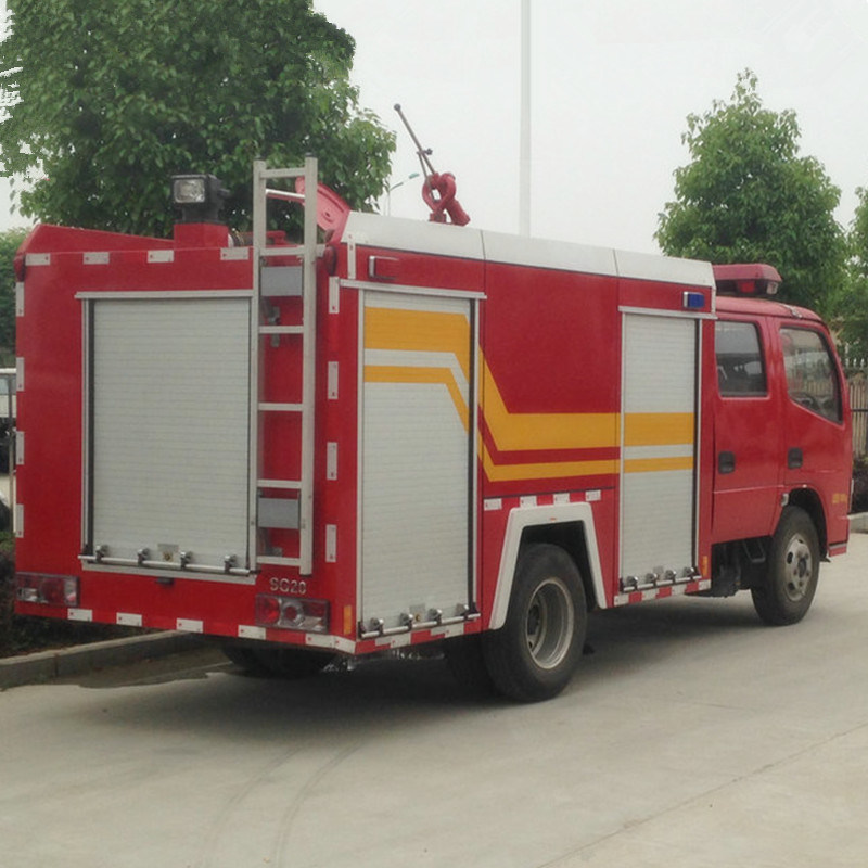 Dongfeng HOWO 2WD 4WD New Standard Water Spray Cannon Foam Pump Rescue Fire Truck Specifications Fire Fighting Truck Price