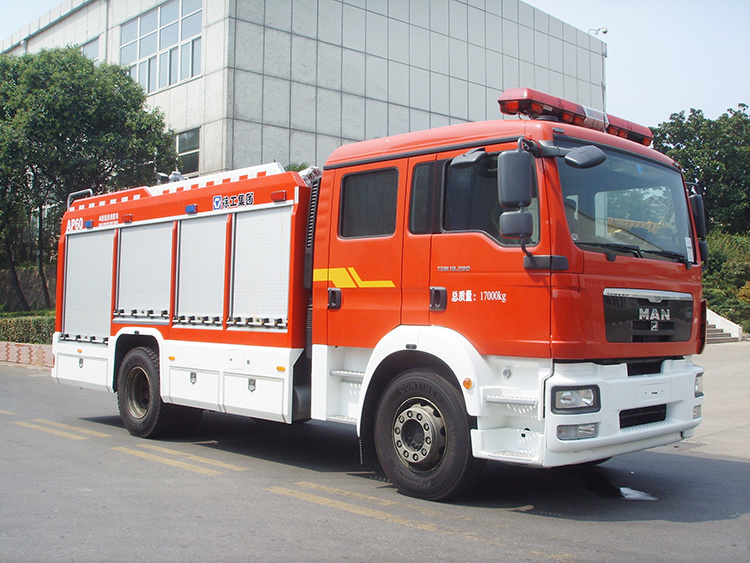 Top 1 Fire Fighting Equipment Manufacturer XCMG Official Foam Fire Truck Ap60 for Sale