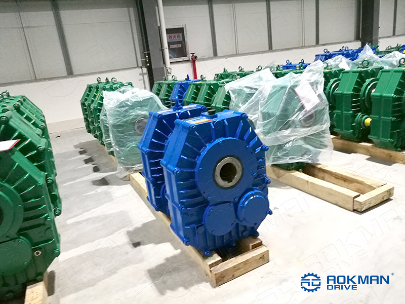 China Hot Sales Brand Aokman Shaft Mounted Gearbox Speed Reducer for Mining Industry