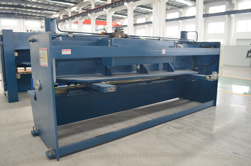 QC11y Hydraulic Cutter Metal Sheet Hydraulic Guillotine Shearing Machine 16X4000 mm