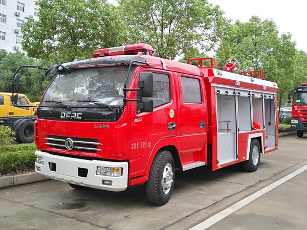 3 Metric Tonne Fire Trucks Fire Tenders for Sale