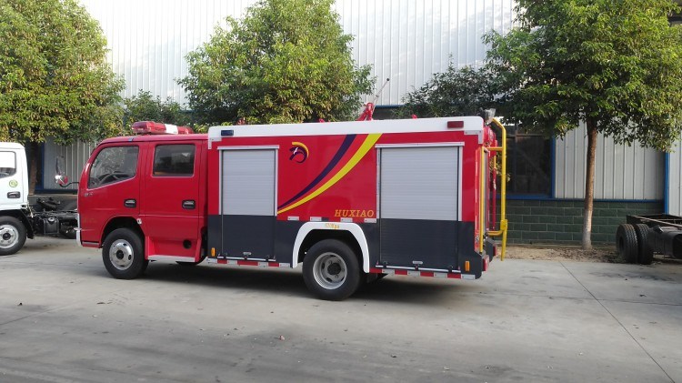 Dongfeng Brand New 3000 Liters 6 Wheeler Fire Fighting Truck for Sale