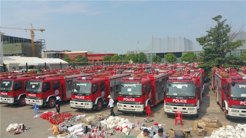 Dongfeng 4X4 Fire Truck Manufacturers Small Fire Engine 3000liters