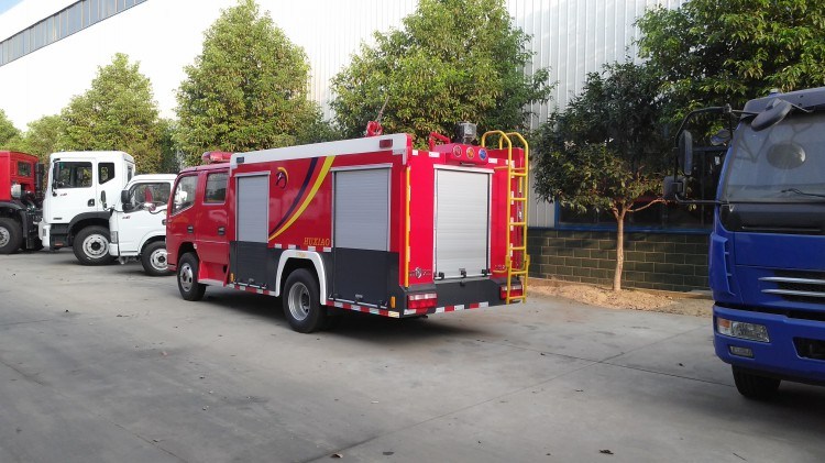 Dongfeng Brand New 3000 Liters 6 Wheeler Fire Fighting Truck for Sale