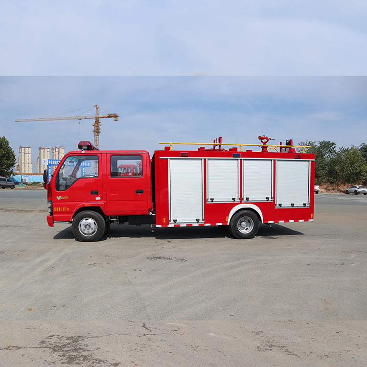 Japan New Isuzu Rescue 800gallons Foam Tank Water Tank Fire Fighting Truck Fire Truck for Sale