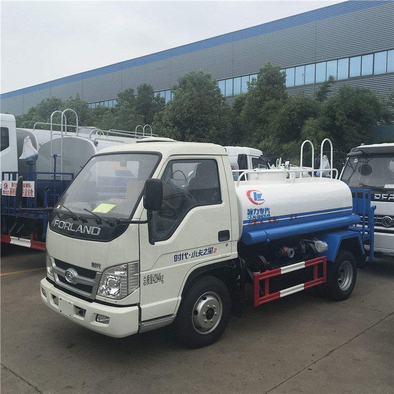 Clw 4X2 Foton Loading 2000 Liters Water Distributor Truck