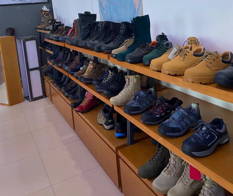 New High Quality Wholesale Waterproof Outdoor Sports Safety Hiking Shoes