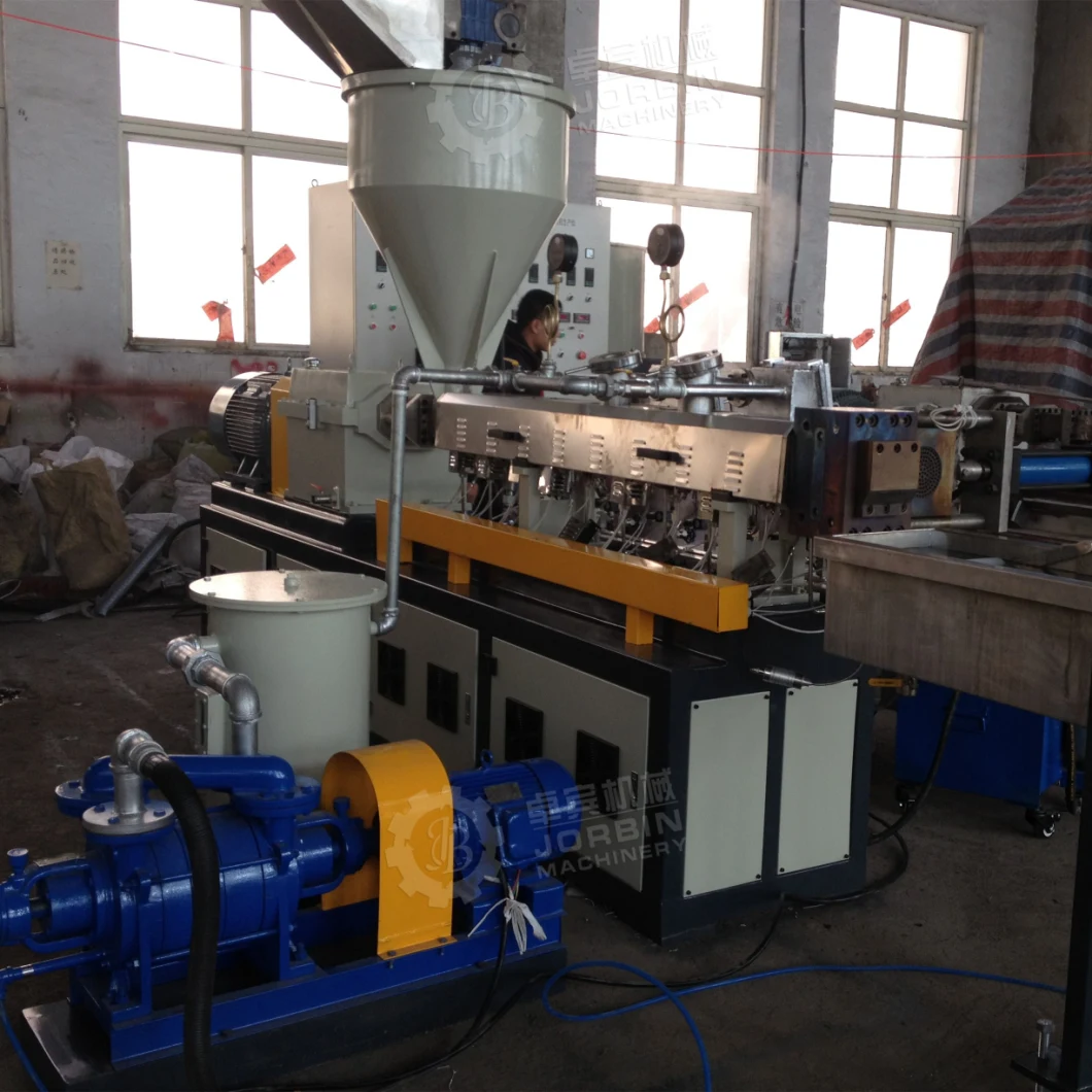 Twin Screw Extrusion Extruder Pet Bottles Recycling Granulaiton Machine