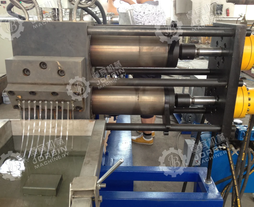 Twin Screw Extrusion Extruder Pet Bottles Recycling Granulaiton Machine