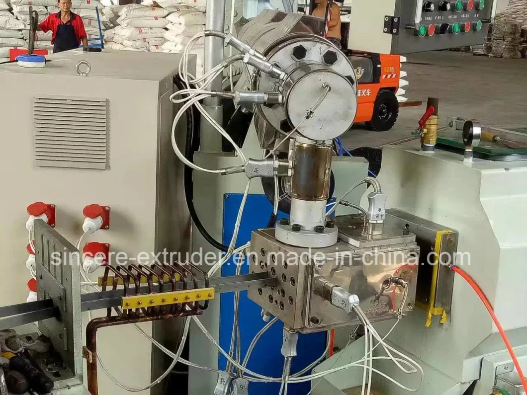 Hollow-Walled Spiral Pipe Extrusion Machine, Polyethylene Casing Pipe Producing Line