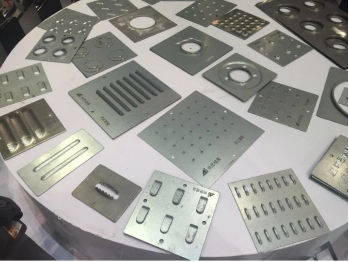 Japan Technical CNC Punching Machine for Metal Sheet Punching Holes and Cutting Shape