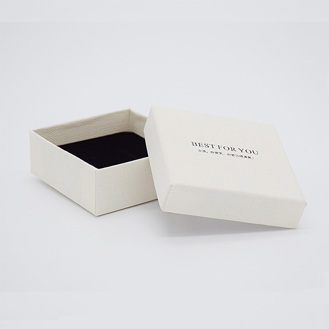 Luxury Silver Paper Factory Gift Packaging Boxes with Satin