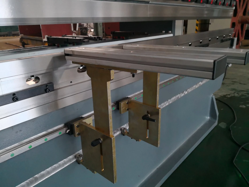 Practical and Affordable Sheet Metal Manual Folding Machine with Updates Technology