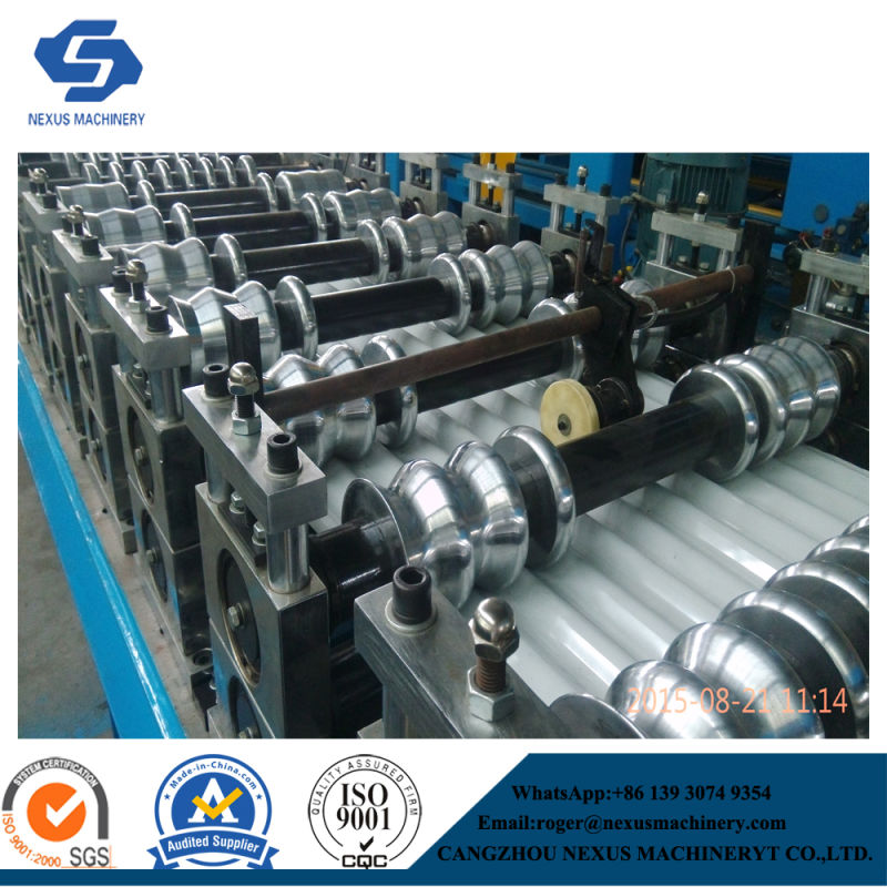 Corrugated Galvanized Roof Sheet Metal Roll Forming Machine with Low Price