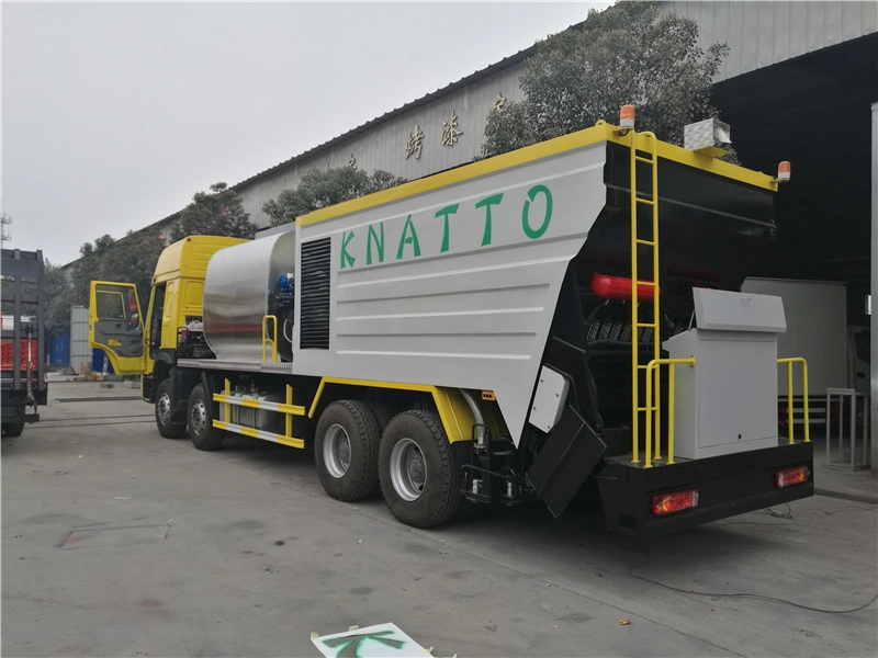 4X2 Asphalt Bitumen Truck Road Construction Paver Asphalt Tank Asphalt Bitumen Sprayer Truck for Sale