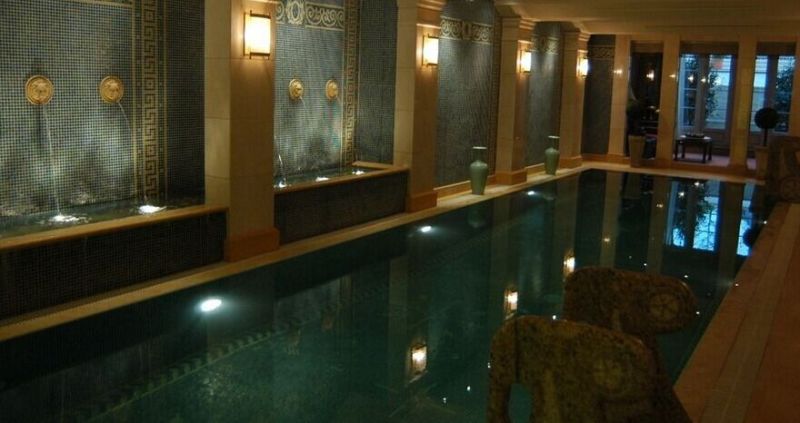 18watt Wall Mounted LED Underwater Light for Pool/Fountain