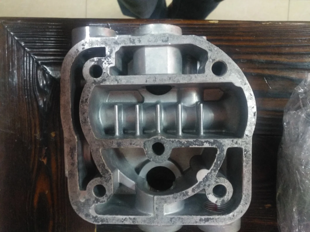 Air Compressor Cylinder Head 65.54114-6007 Korea Doosan Cylinder Head with Best Price