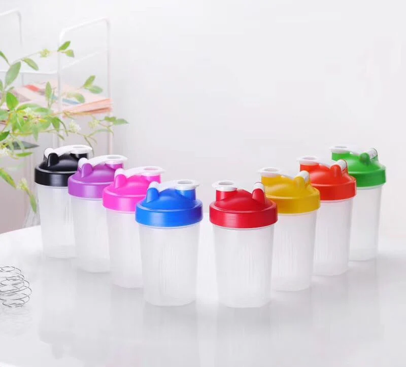 700ml Plastic Protein Shaker Bottle Water Bottle with 7 Days Pill Box 400ml 600ml Custom Logo