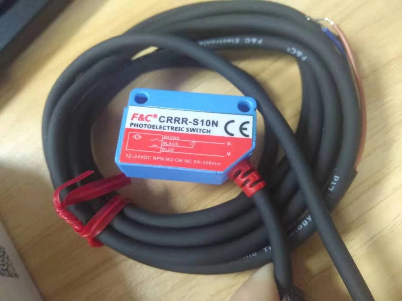 PNP/NPN Light on /Dark on Optical Presence Detect Sensor Infrared