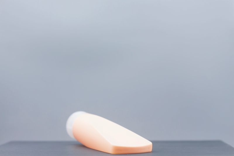 Printing Electroplating HDPE Silk Cosmetic Plastic Packaging Foundation Tube