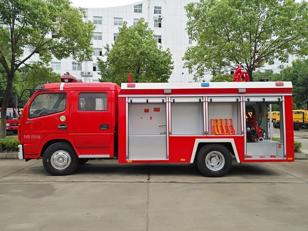 DFAC 4X2 Double Cabin 4000 Litres 4000L 1000gallons Fire Fighting Vehicle Truck