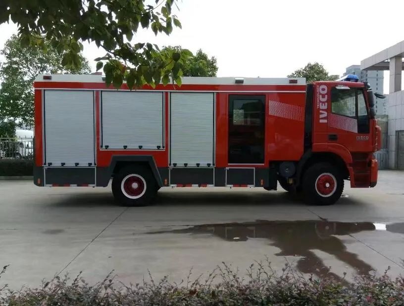 Hongyan Water-Foam Fire Fighting Truck, Fire Fighting Truck with Water / Foam