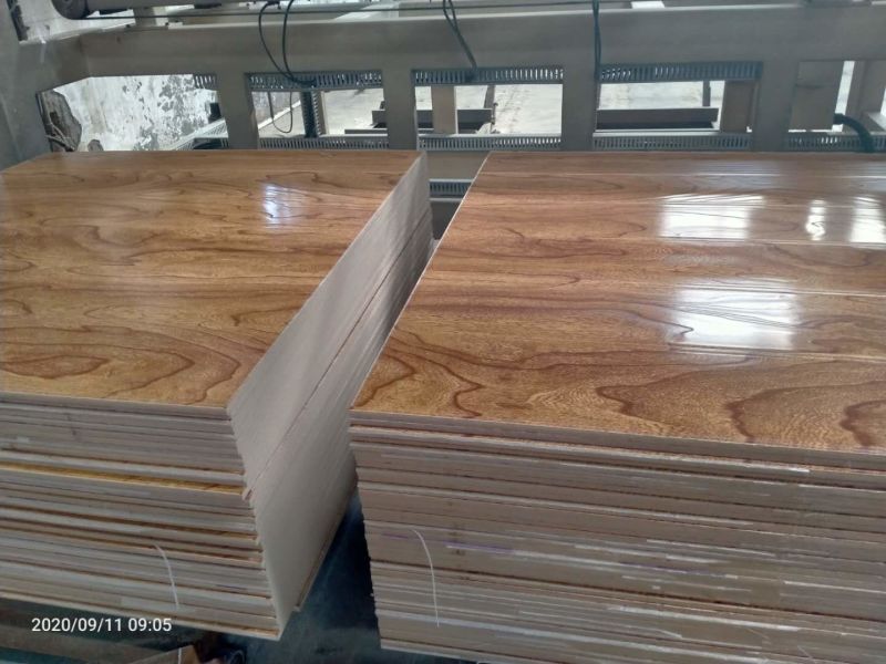 8.3mm 12.3mm Beech Wood Master Designs Laminate Flooring