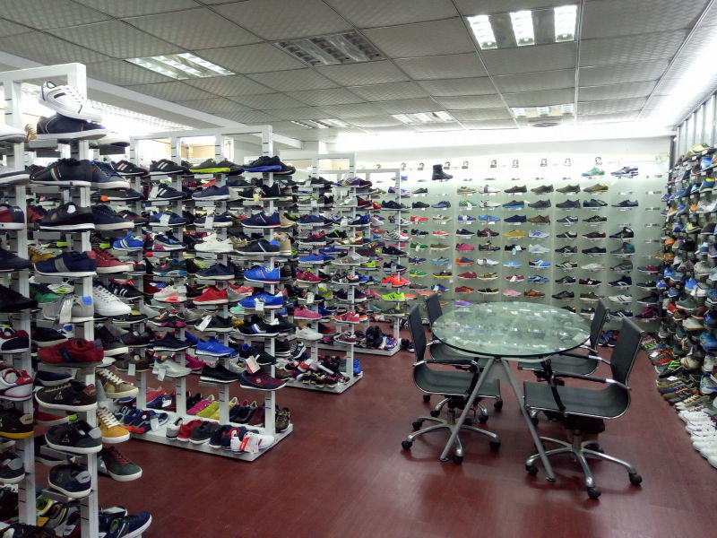 Outdoor Hiking Shoes Climbing Shoes for Men