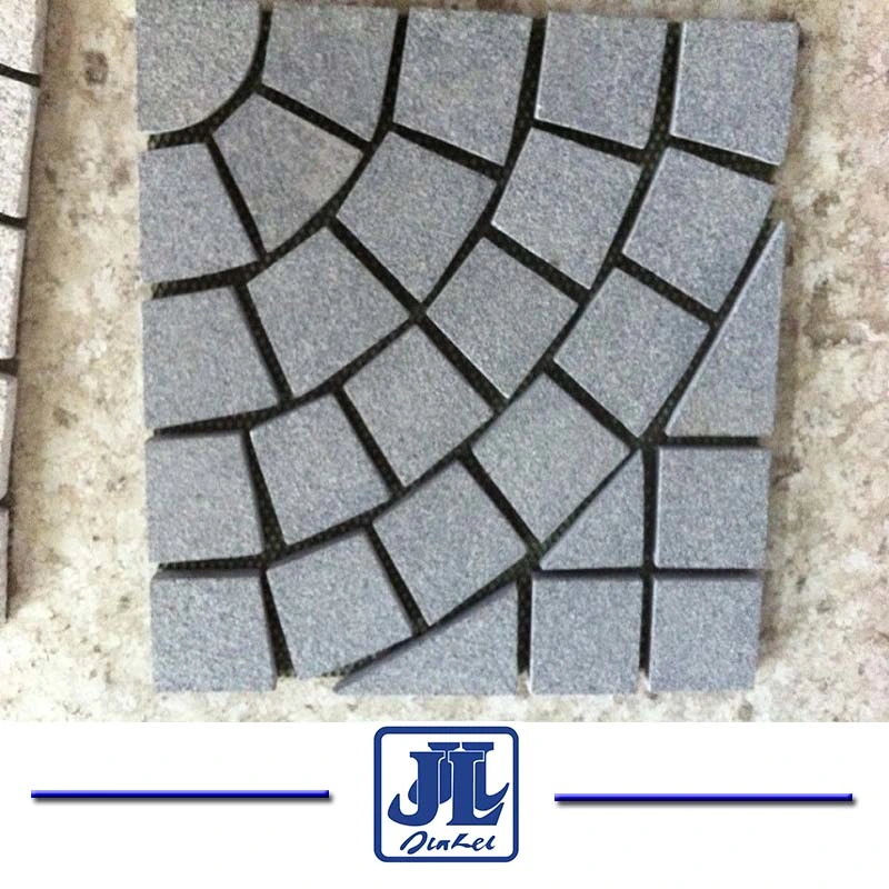 Natural Rough Split Granite Stone Cubic Cobblestone Paver on Mesh for Outdoor Driveway/Walkway Flooring