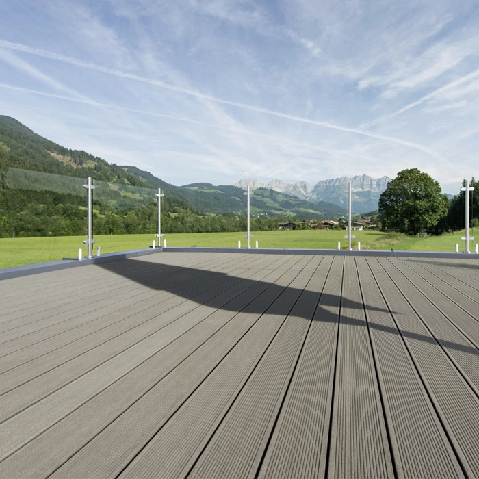 Anti-Skid Anti-UV Brown Colour Around Swimming Pool Used Composite Anti-Slip Surface WPC Outdoor Decking