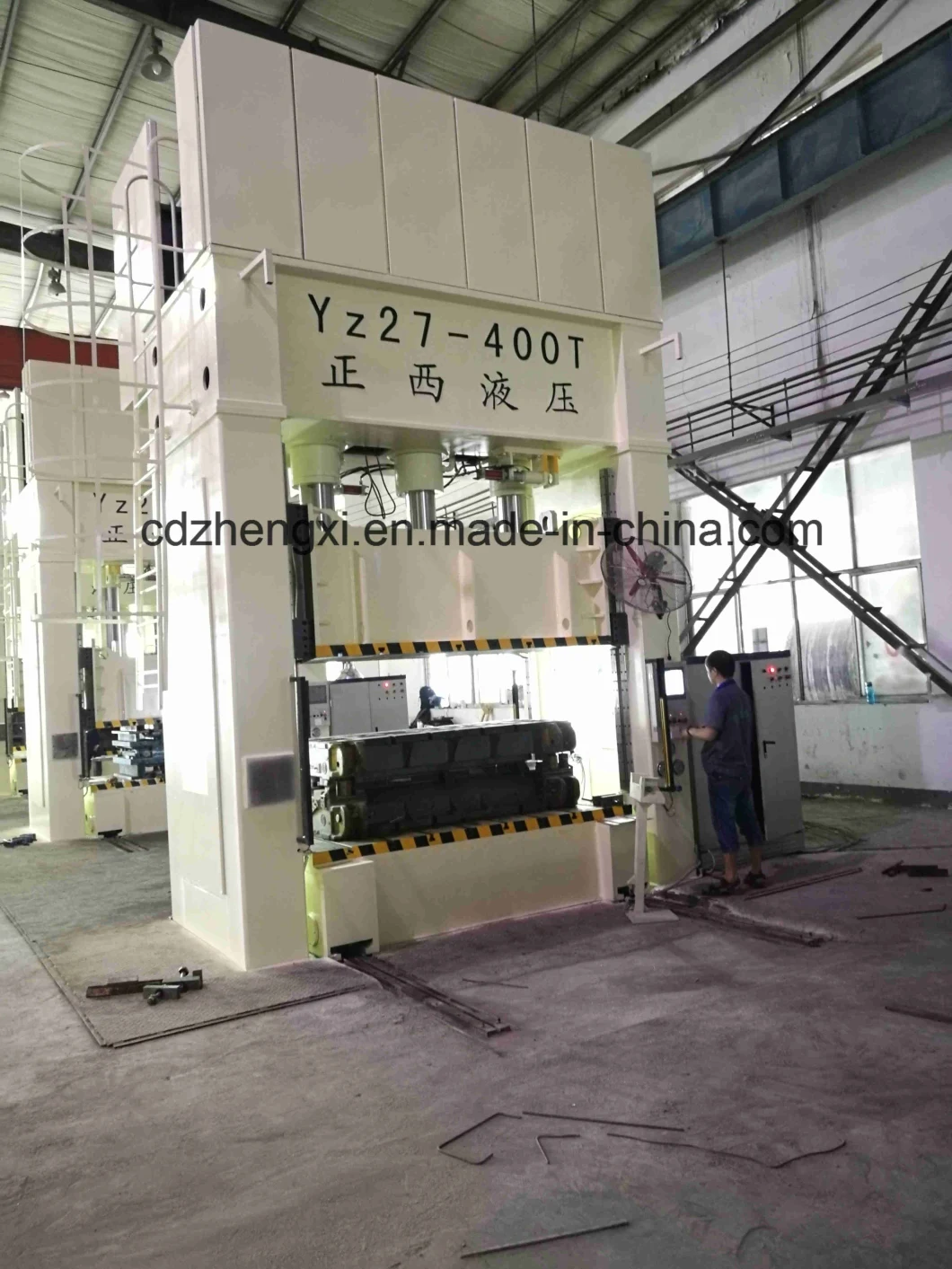 800ton Hydraulic Press Machine for Sheet Metals with Servo System Automobile Fabrication