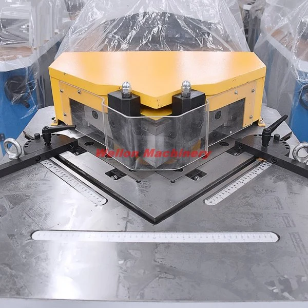 Hydraulic Sheet Metal Corner Shearing Machine / Corner Cutting Notching Machine (QX28Y-6X250)