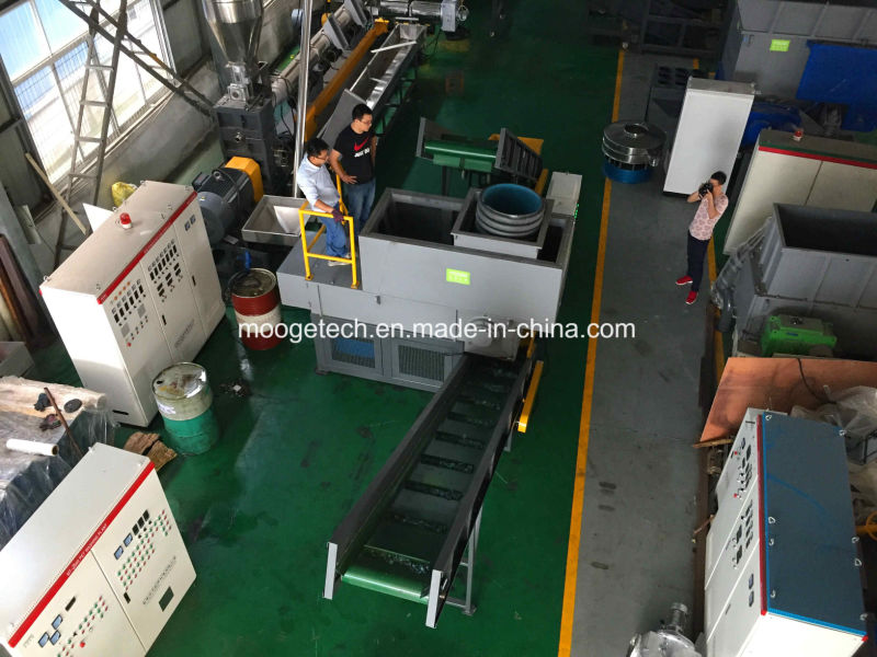 Plastic shredder crusher machine for waste plastic