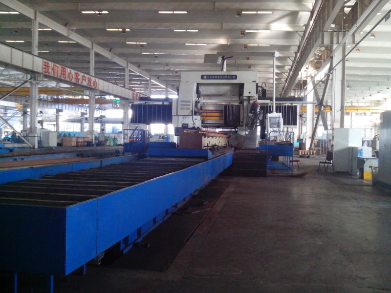 C61200g&times; 100&times; 50 50tons Heavy Duty CNC Lathe, Swing Diameter 2000mm, Length 10m