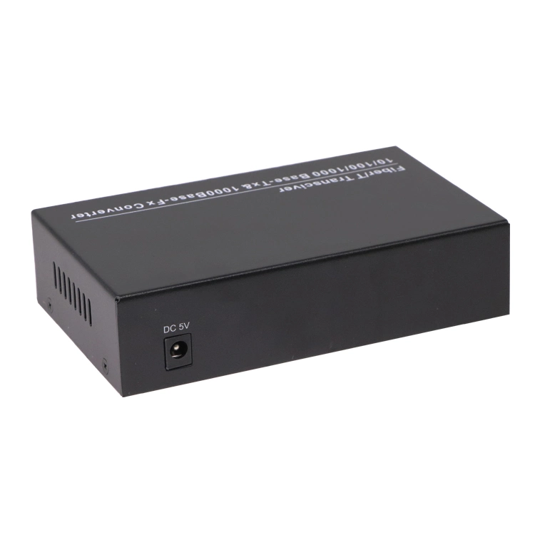 2 Light 4 Power Fiber Optic Transceivers Fiber Media Converter 10/100/1000m Single-Mode