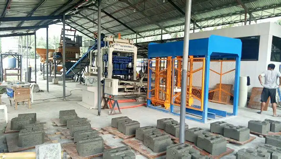 China Cement Block Shaping Machine Qt6-15D, Cement Paver Block Machine for Sale