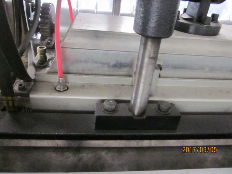 Non Woven Needle Punching Machine Low-Speed with High Quality to Make Felt/Blanket