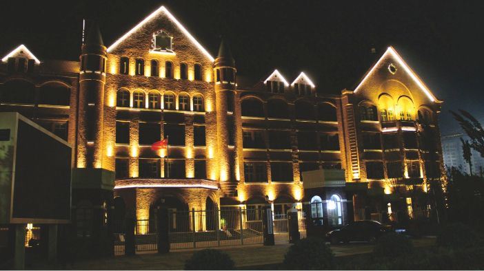 Simple Design Outdoor IP65 12W Single Bead LED Flood Light Easy to Installation