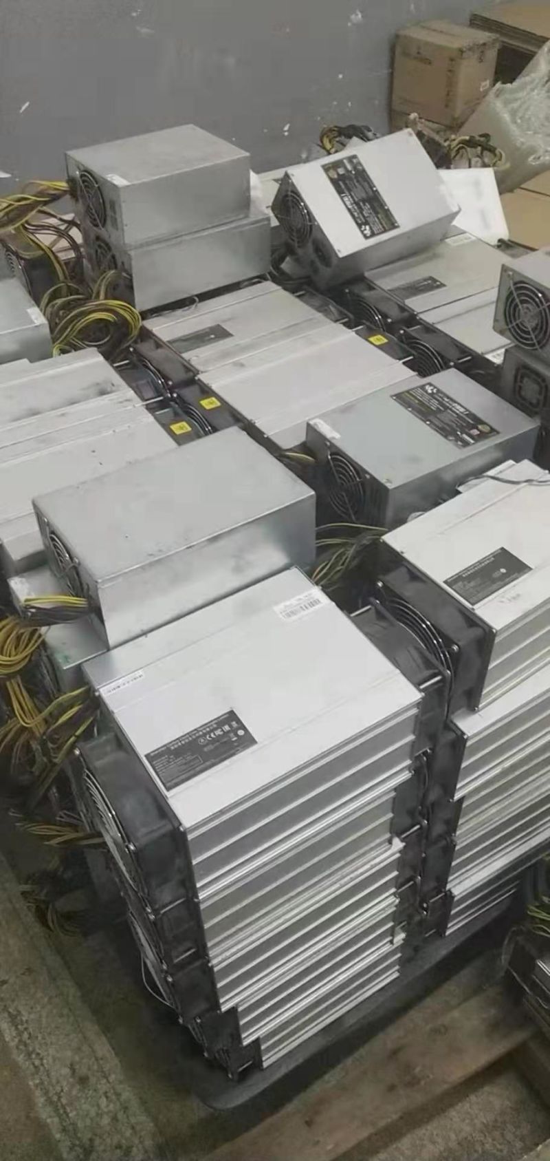 Highly Profitable Asic Bitmain Bitcoin Antminer T15 S15 S9 T9 T17 with Hashrate 23t Sha-256 Algorithm Btc Bch Mining Machine