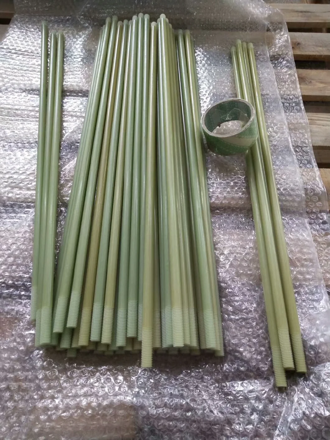 Pultruded FRP Tube Insulated FRP Fiberglass Pole Filament Winding Tube