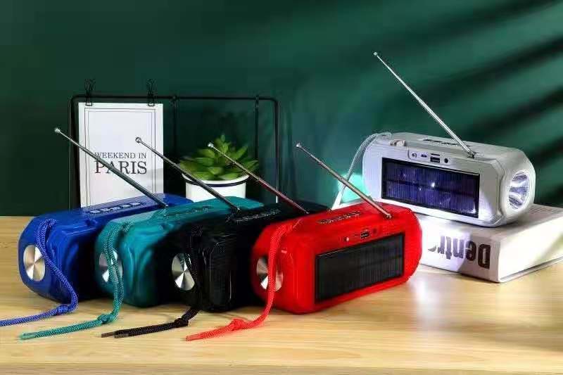 2020 New Solar Bluetooth Speaker Tg280 with Flashlight, with TF/USB/FM/Aux/Handsfree/Tws