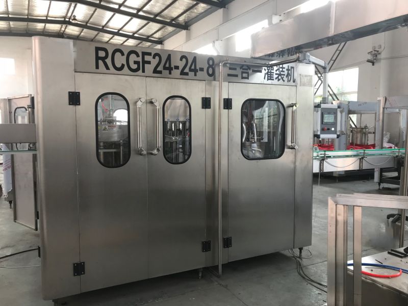 Automatic Bottled Pure Water/Beverage Filling/Bottling Machine